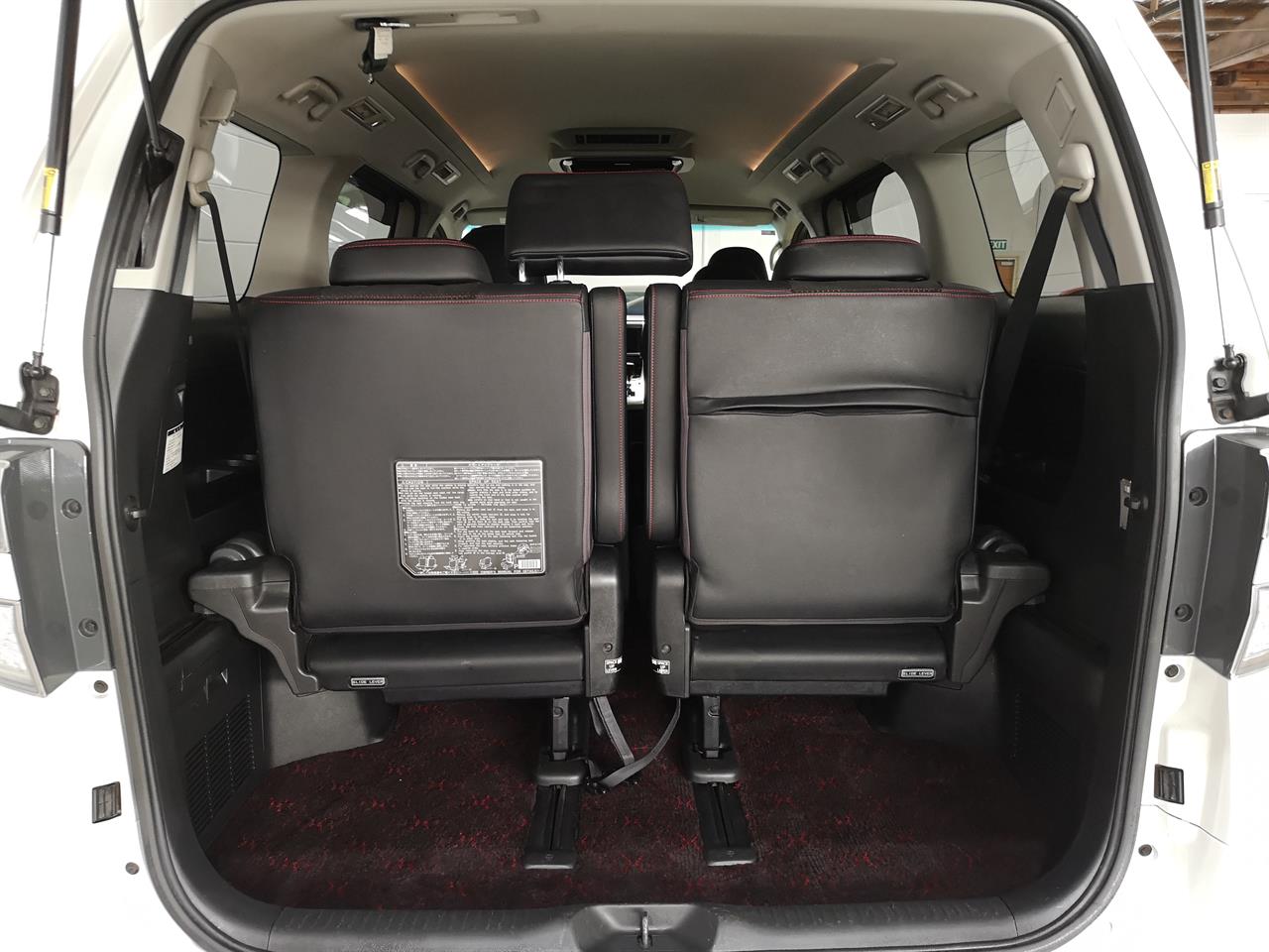 2013 Toyota Alphard
