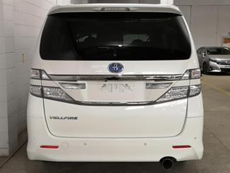 2013 Toyota Alphard - Thumbnail