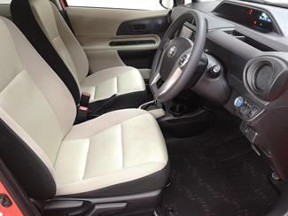 2014 Toyota Aqua - Thumbnail