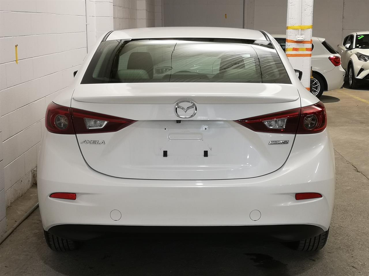 2014 Mazda Axela