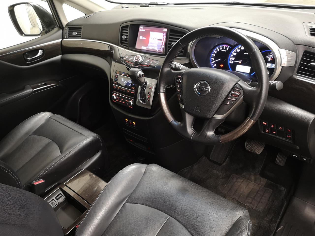 2013 Nissan Elgrand