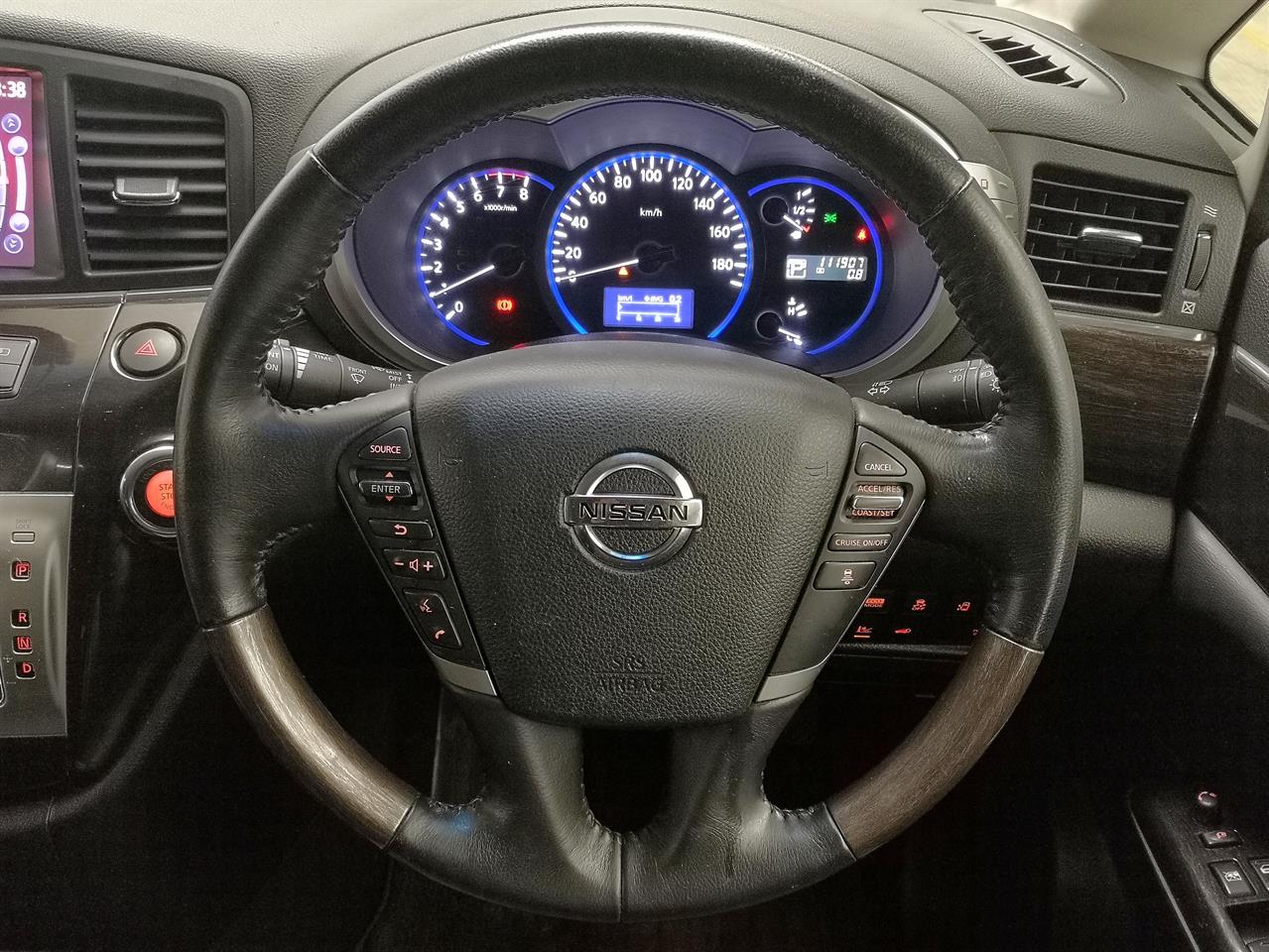 2013 Nissan Elgrand