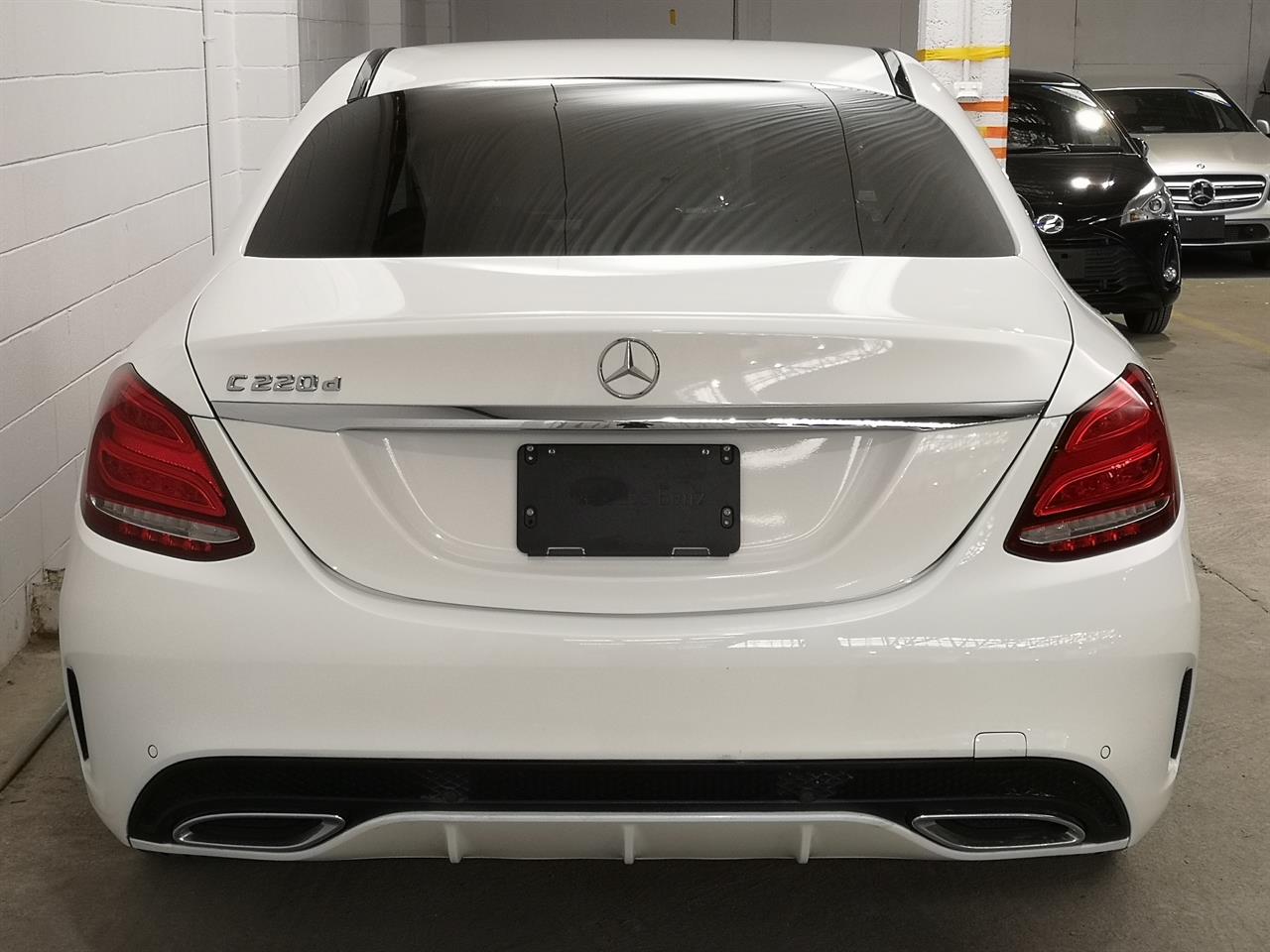 2015 Mercedes-Benz C 220