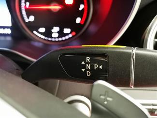 2016 Mercedes-Benz GLC 250 - Thumbnail