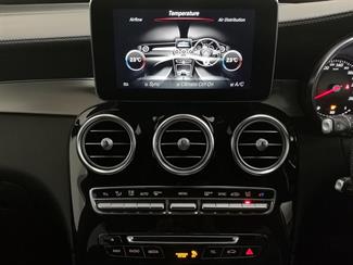 2016 Mercedes-Benz GLC 250 - Thumbnail