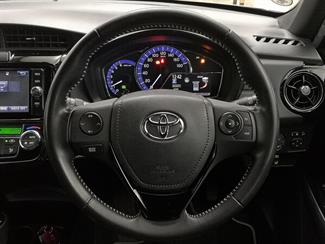 2017 Toyota Corolla - Thumbnail