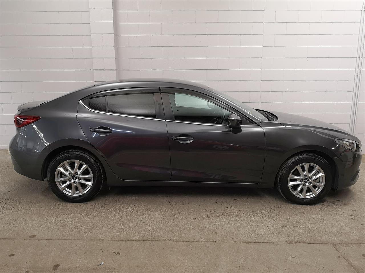 2015 Mazda Axela
