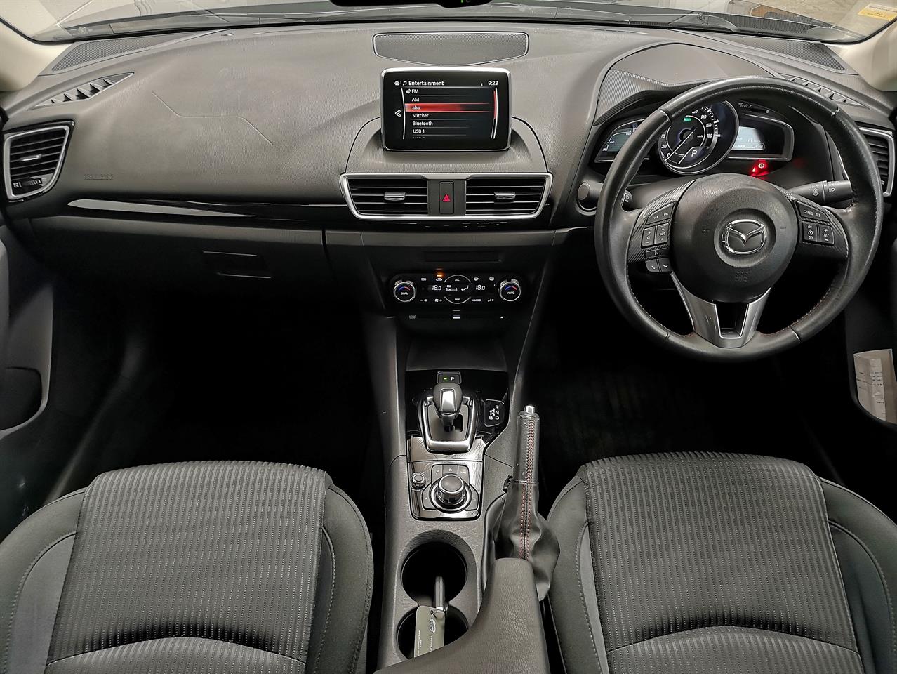2015 Mazda Axela