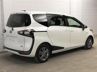 2018 Toyota Sienta - Thumbnail