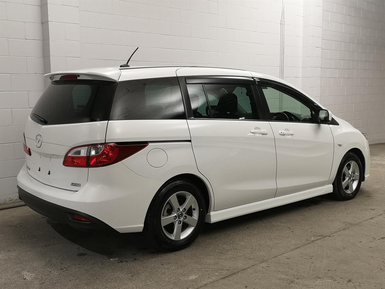 2016 Mazda Premacy