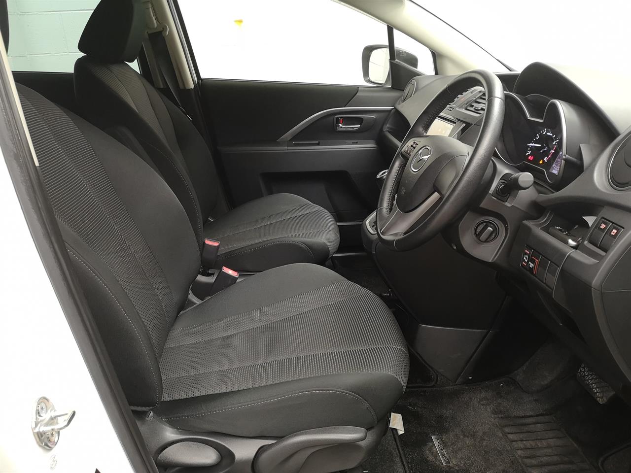 2016 Mazda Premacy