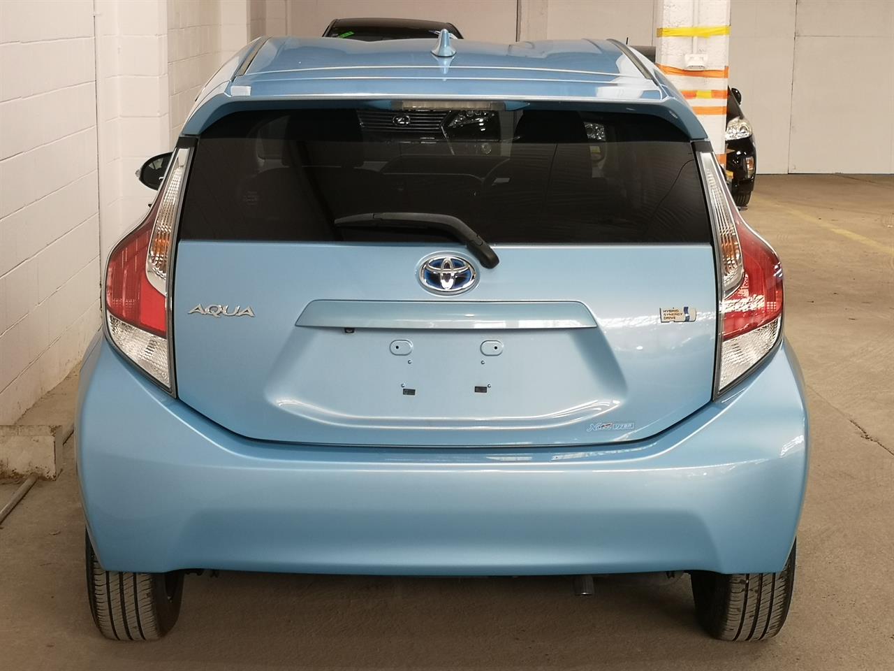 2015 Toyota Aqua