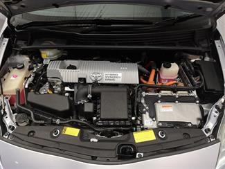 2012 Toyota Prius - Thumbnail