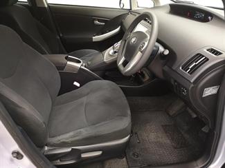 2012 Toyota Prius - Thumbnail