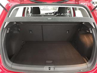 2014 Volkswagen Golf - Thumbnail