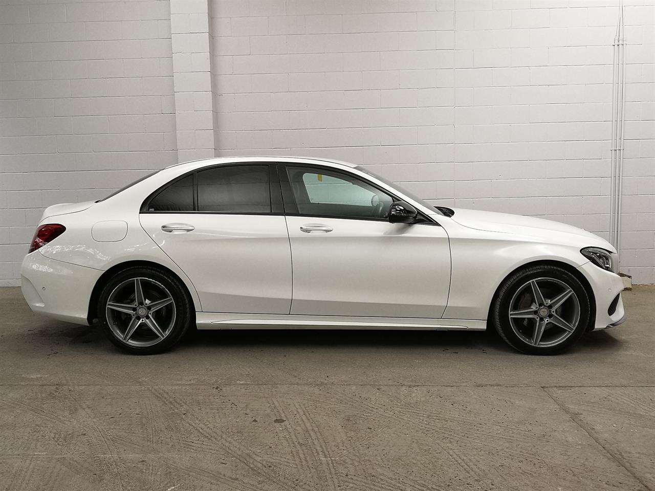 2017 Mercedes-Benz C 220