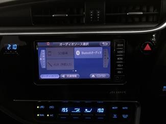 2016 Toyota Auris - Thumbnail