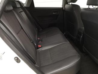 2016 Toyota Auris - Thumbnail