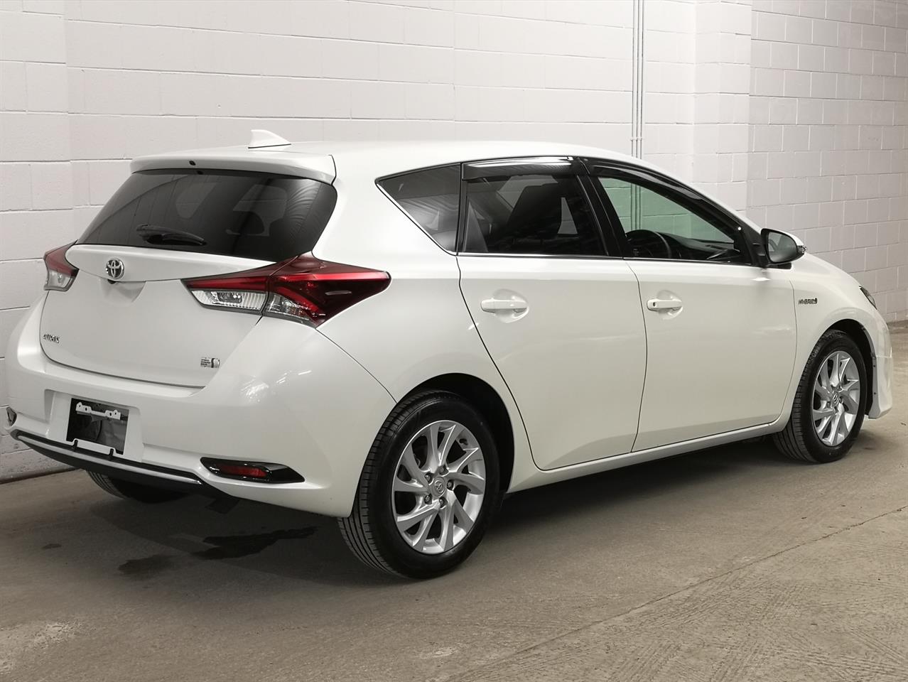2016 Toyota Auris