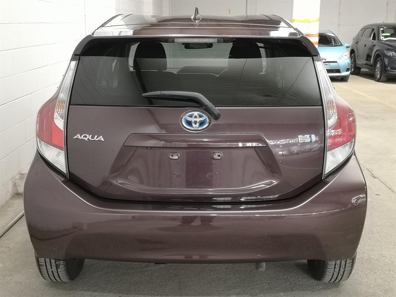 2016 Toyota Aqua