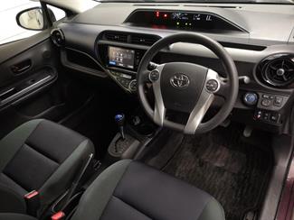 2016 Toyota Aqua - Thumbnail