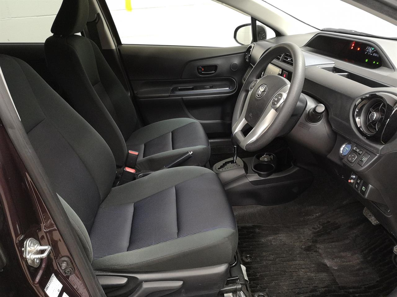 2016 Toyota Aqua