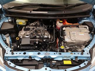 2014 Toyota Aqua - Thumbnail