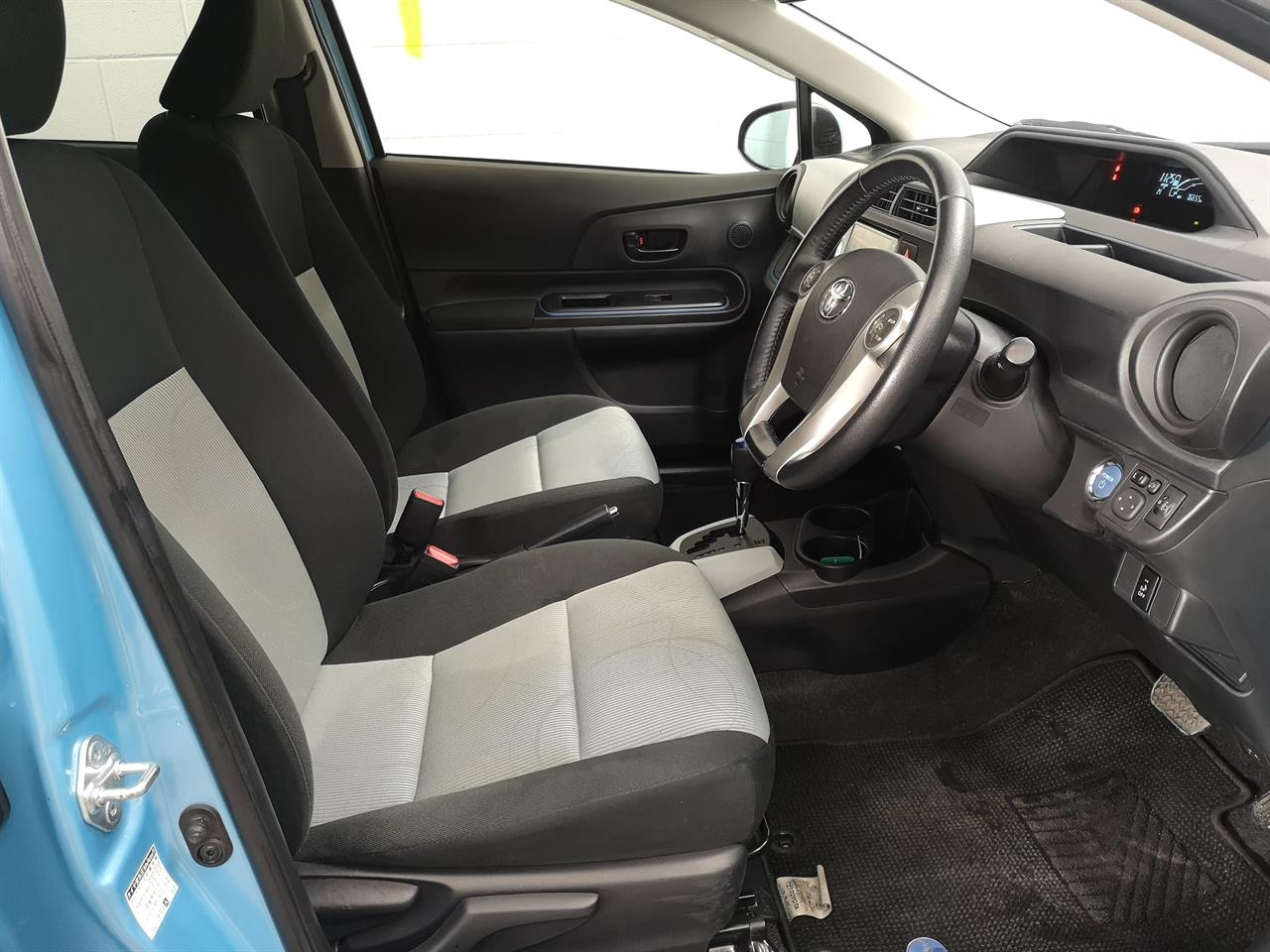 2014 Toyota Aqua