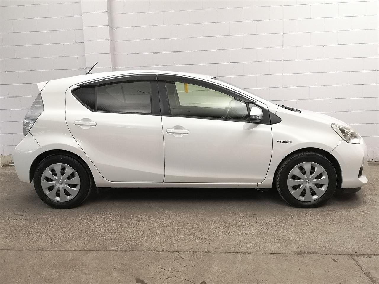 2013 Toyota Aqua