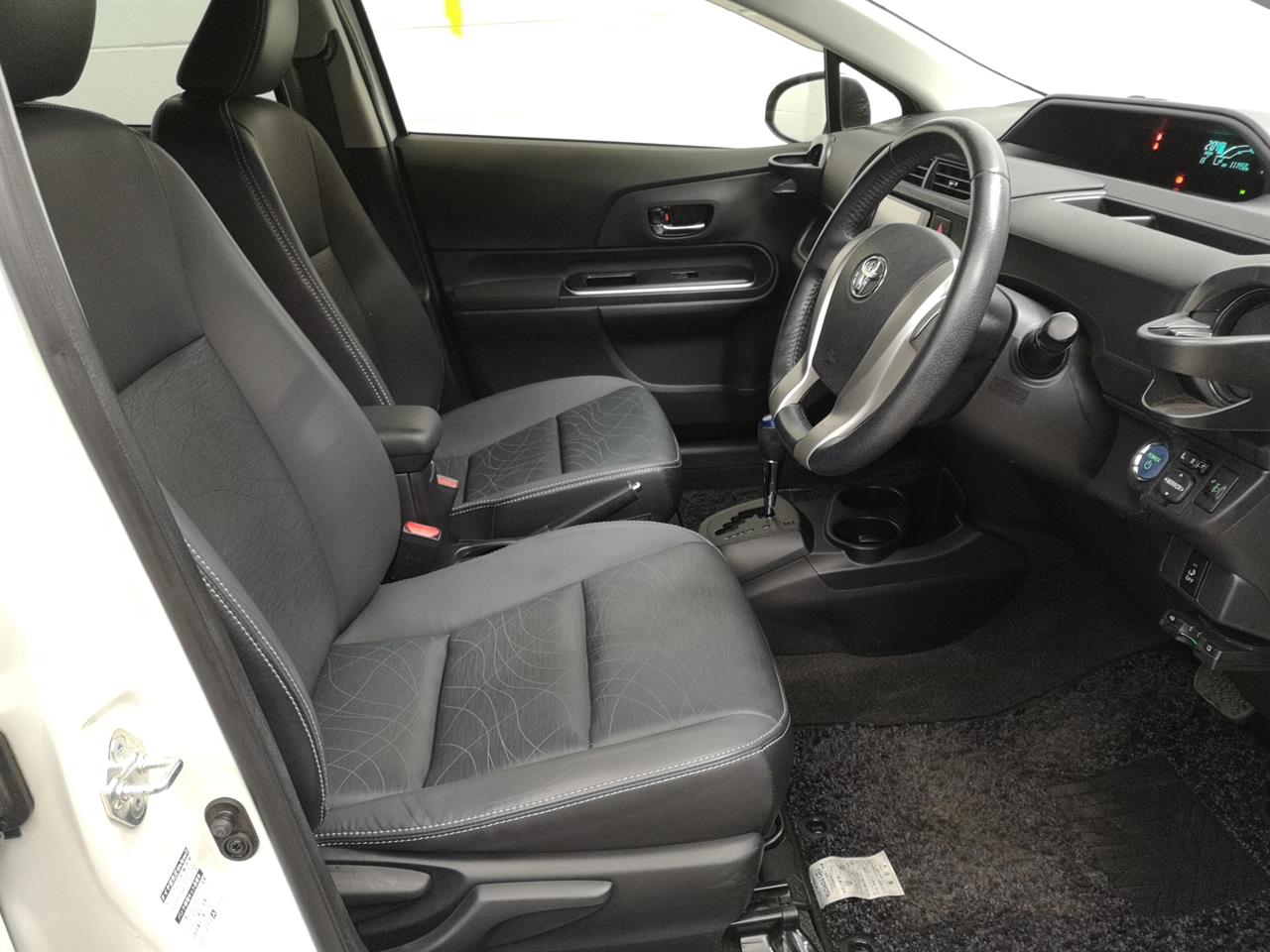 2013 Toyota Aqua