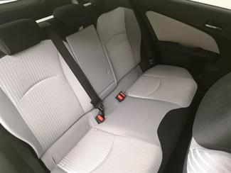 2017 Toyota Prius - Thumbnail