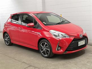 2018 Toyota Vitz - Thumbnail