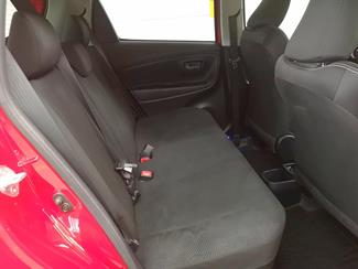 2018 Toyota Vitz - Thumbnail