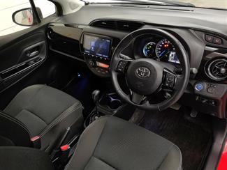 2018 Toyota Vitz - Thumbnail
