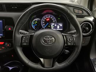 2018 Toyota Vitz - Thumbnail