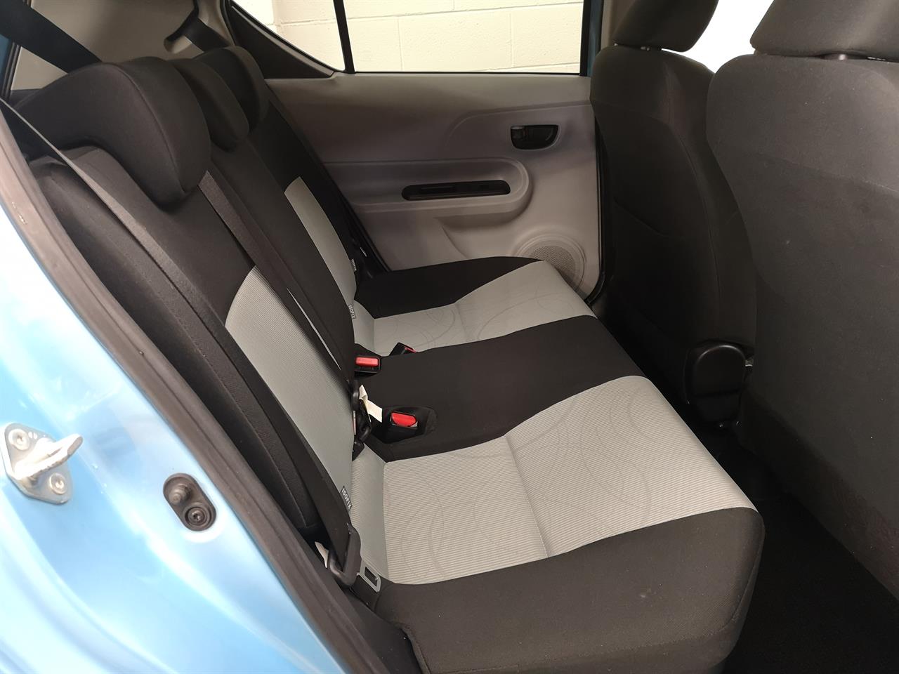2013 Toyota Aqua