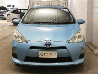 2013 Toyota Aqua - Thumbnail
