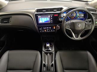 2016 Honda Grace - Thumbnail