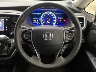 2016 Honda Odyssey - Thumbnail