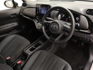 2022 Toyota Aqua - Thumbnail