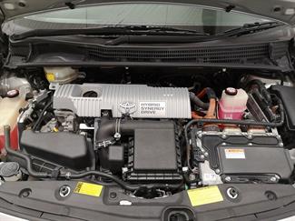 2013 Toyota Prius - Thumbnail