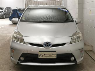 2013 Toyota Prius - Thumbnail
