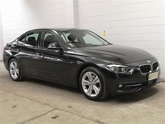 2017 BMW 330e - Thumbnail