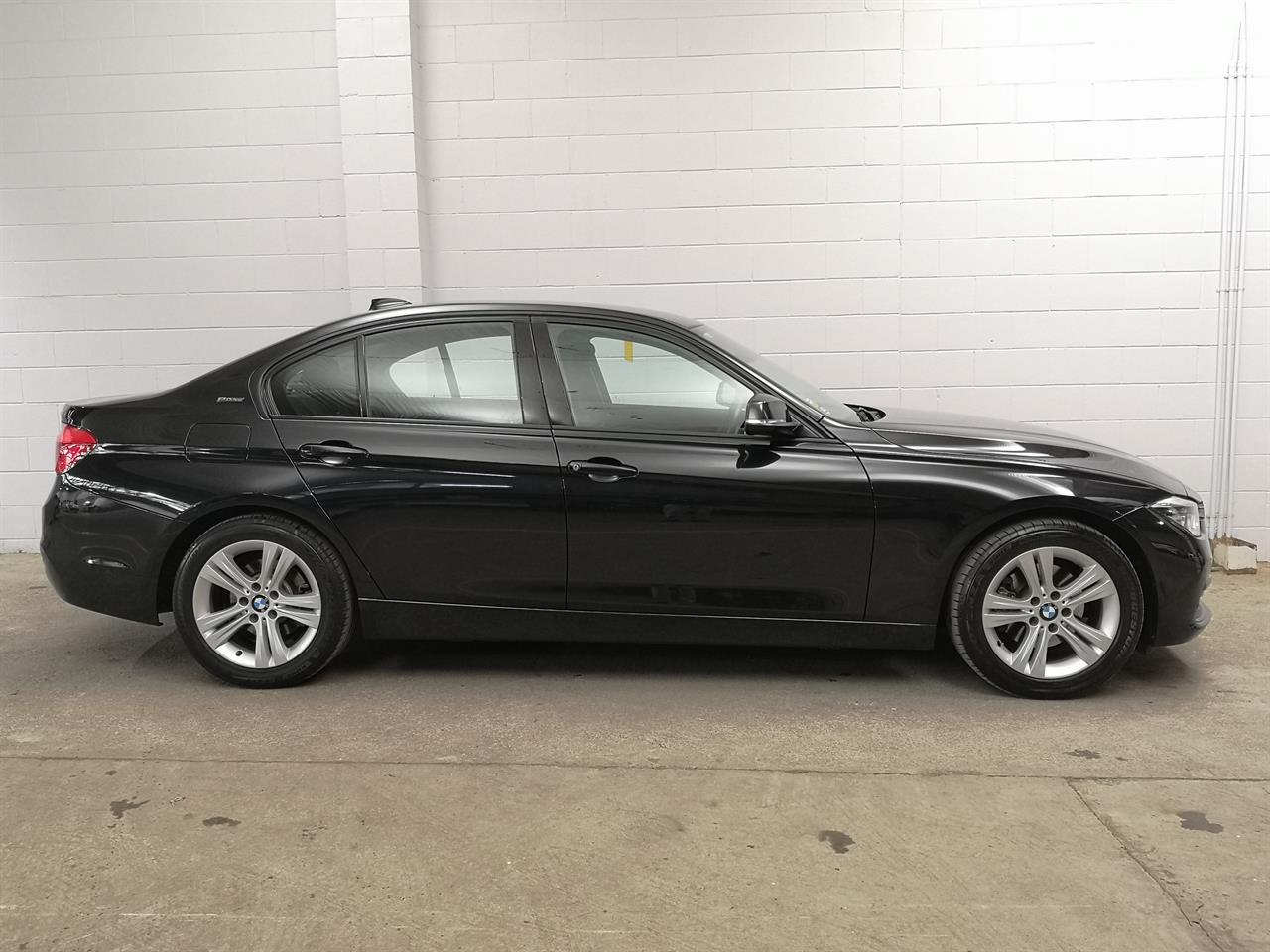 2017 BMW 330e