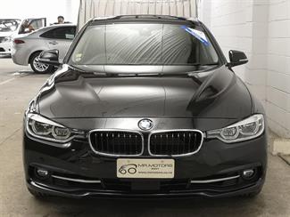 2017 BMW 330e - Thumbnail