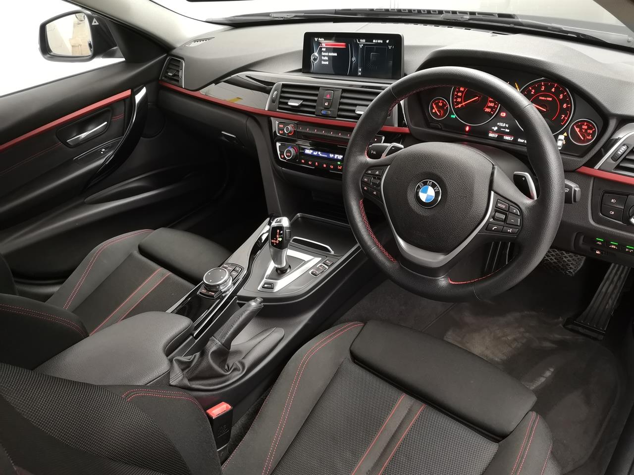 2017 BMW 330e