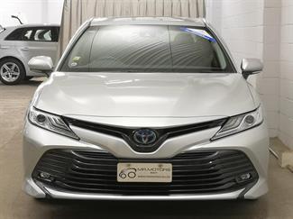 2020 Toyota Camry - Thumbnail