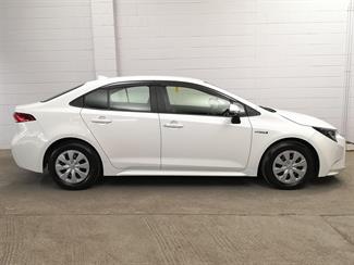 2020 Toyota Corolla - Thumbnail