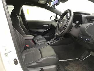 2021 Toyota Corolla - Thumbnail