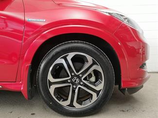 2016 Honda Vezel - Thumbnail